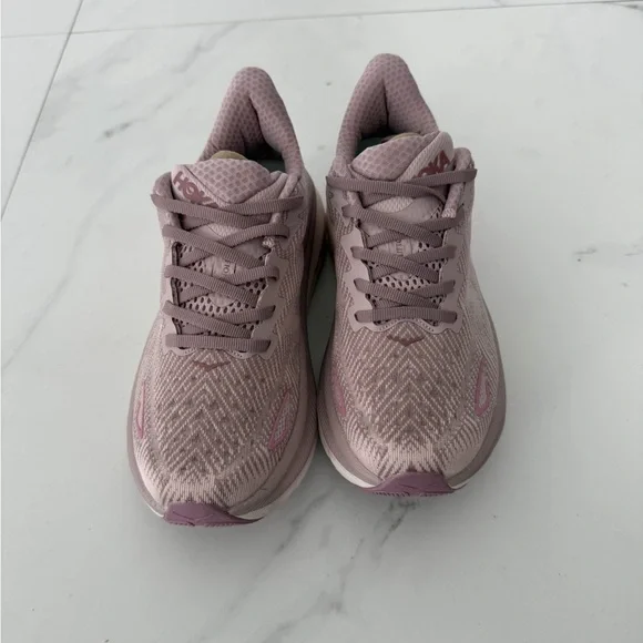 Hoka One Clifton 9 Women’s Running Shoe size 6B, 6.5B, 7B, 7.5B - Picture 2 of 5